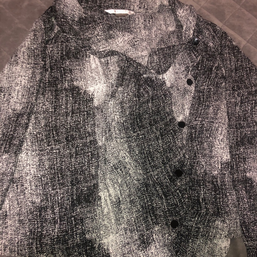 Peter Nygard blouse